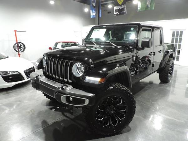2020 Jeep Gladiator Overland 4x4 - WE FINANCE EVERYONE! - cars &... for sale in Lodi, CT – photo 2