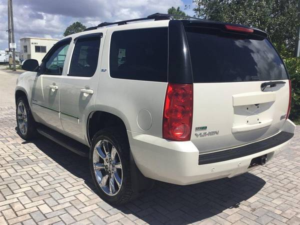 2012 GMC Yukon SLT - Lowest Miles / Cleanest Cars In FL - cars &... for sale in Fort Myers, FL – photo 3