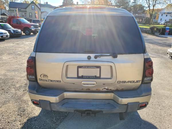 2004 Chevy Trailblazer EXT, 4x4, Rear DVD, 3rd row seat! - cars &... for sale in Plymouth, WI – photo 3