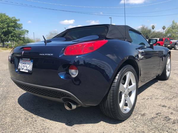 2006 PONTIAC SOLSTICE* CONVERTIBLE * STICK SHIFT* LOW MILES* HURRY IN* for sale in Clovis, CA – photo 7