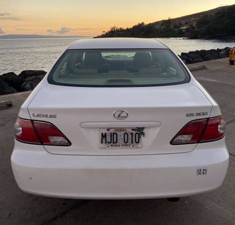 2002 Lexus ES300 only 125k Miles - cars & trucks - by owner -... for sale in Kahului, HI – photo 3