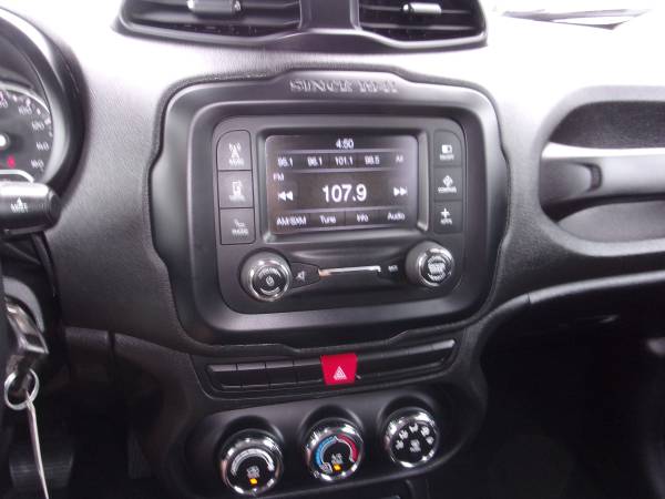 2015 Jeep Renegade Latitude 4WD for sale in Georgetown, KY – photo 7