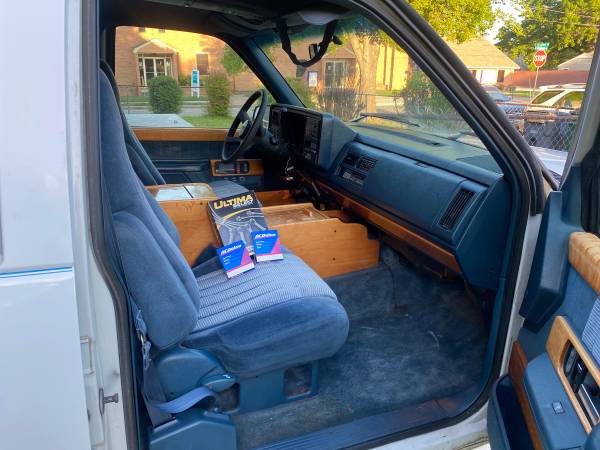 1993 Chevy Suburban 2500 Silverado 2WD for sale in Tulsa, OK – photo 18