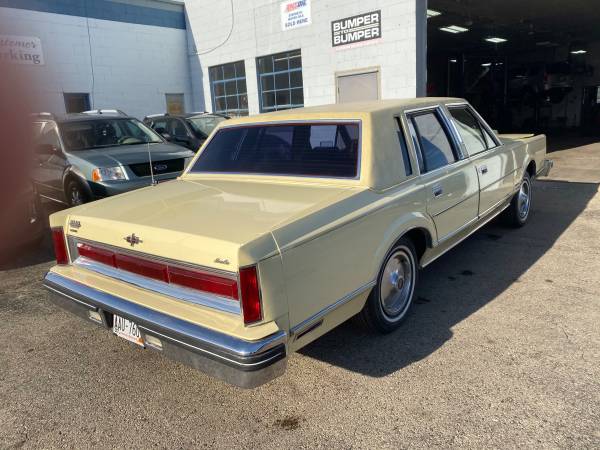 1981 Lincoln Towncar - cars & trucks - by owner - vehicle automotive... for sale in STURGEON BAY, WI – photo 6