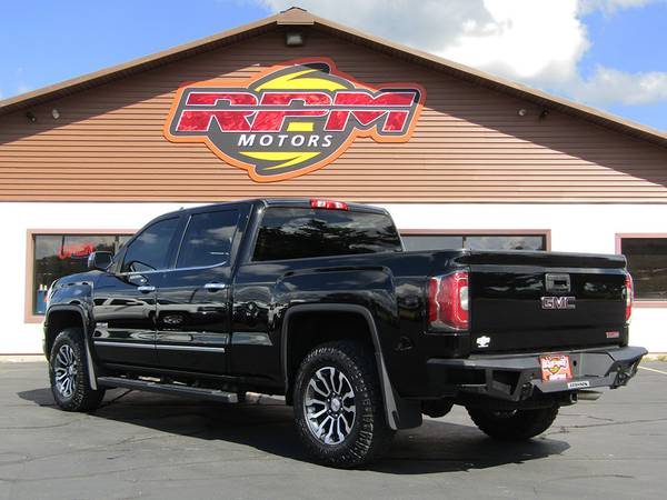 2016 GMC Sierra Crew Cab All Terrain Edition - Low Miles - Extras$$ for sale in New Glarus, WI – photo 6
