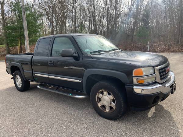 2006 GMC Sierra SLT - cars & trucks - by owner - vehicle automotive... for sale in Stonington, CT – photo 2