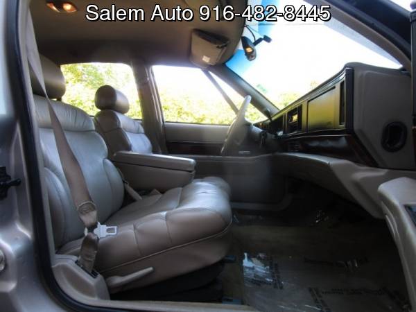 1999 Buick LeSabre CUSTOM - LOW MILEAGE - LEATHER AND POWERED SEATS - for sale in Sacramento , CA – photo 4