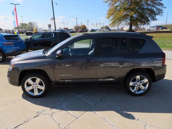 2015 Jeep Compass 4WD 4dr Latitude suv Gray - cars & trucks - by... for sale in Lyman, SC – photo 7