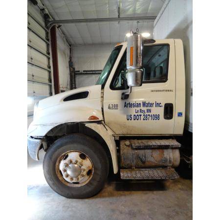 International 4300 Box Truck for sale in Mabel, MN – photo 5