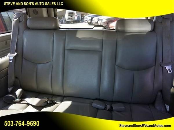 2005 Chevrolet Suburban 2500 LS 4WD 4dr SUV - - by for sale in Happy Valley, WA – photo 11