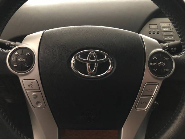 2013 Toyota Prius Five RARE Head-up display LKA - cars & for sale in Bethany, MA – photo 9