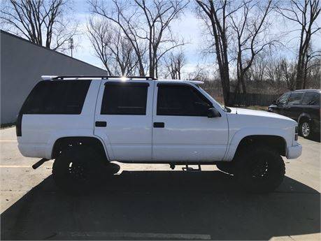 Custom 1997 GMC Yukon SLE 4WD - - by dealer - vehicle for sale in New haven, IN – photo 2