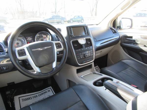 2013 Chrysler Town & Country 4dr Wgn Touring-L - cars & trucks - by... for sale in Waterloo, IA – photo 9