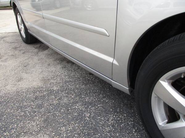 2009 VW Routan SEL Mini Van 40K Low Miles 1-Owner Clean Title DVD Cam for sale in Fort Lauderdale, FL – photo 19