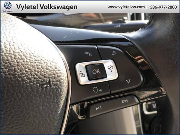 2018 Volkswagen Passat sedan 2 0T SE w/Technology Auto - cars & for sale in Sterling Heights, MI – photo 24