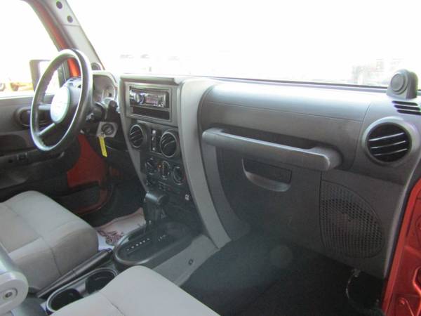 2009 Jeep Wrangler Unlimited 4WD 4dr Rubicon for sale in Council Bluffs, NE – photo 12