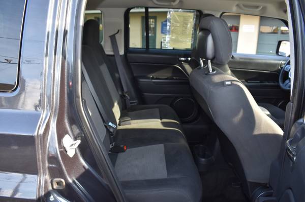 2015 Jeep Patriot Latitude 4WD - - by dealer - vehicle for sale in Mount Joy, PA – photo 13