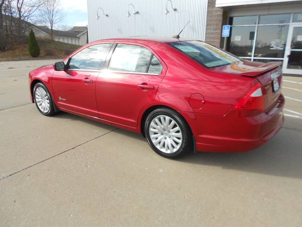 2011 Ford Fusion Hybrid - cars & trucks - by dealer - vehicle... for sale in Iowa City, IA – photo 8