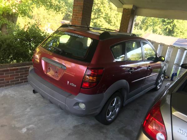 Pontiac/ Vibe 2004 stick shift Runs Great ! for sale in Clarksville, TN – photo 10