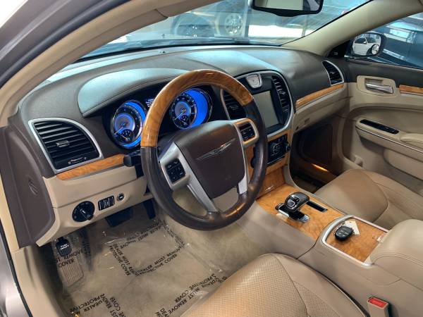 2014 Chrysler 300 C - - by dealer - vehicle automotive for sale in Springfield, IL – photo 10