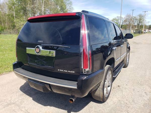 2008 Cadillac Escalade AWD - - by dealer - vehicle for sale in Darlington, PA – photo 6