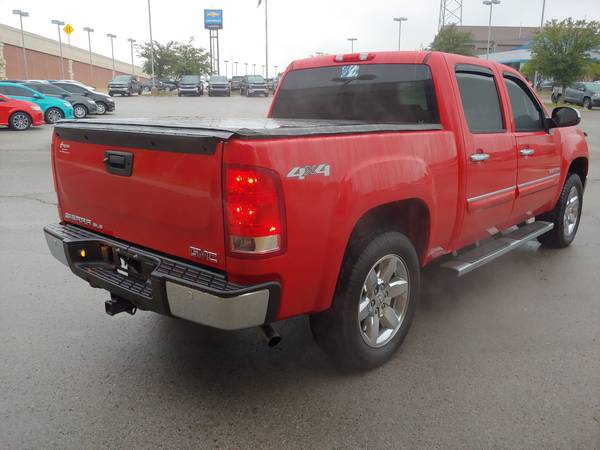 2013 GMC SIERRA CREW CAB SLE 4X4 SUPER LOW MILES! CLEAN CARFAX!... for sale in Norman, KS – photo 3