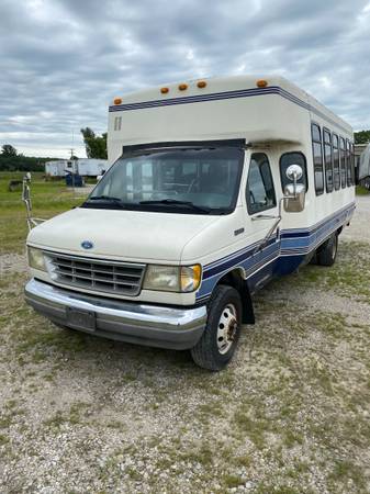 1994 Ford Econoline Shuttle for sale in Topeka, KS – photo 2