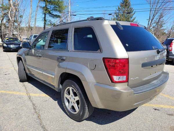 2005 Jeep Grand Cherokee Leather LOADED 4x4 - - by for sale in Derry, MA – photo 4