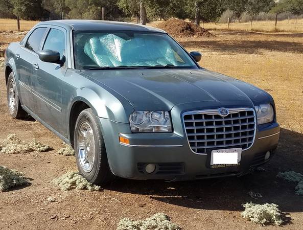 2005 Chrysler 300 Parts car/Mechanics special - - by for sale in Auberry, CA