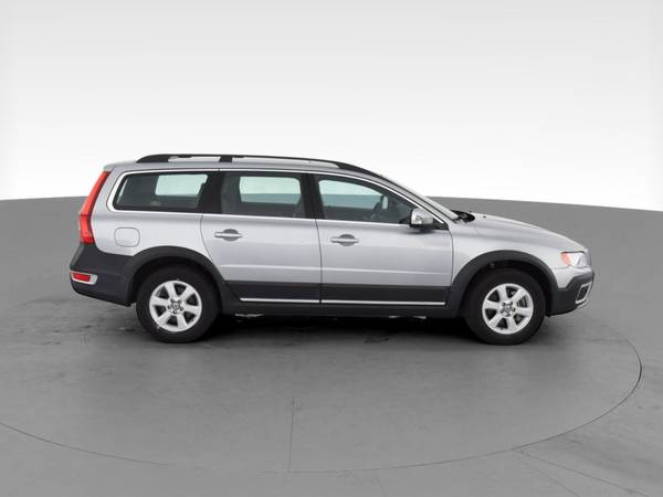 2010 Volvo XC70 3.2 Wagon 4D wagon Silver - FINANCE ONLINE - cars &... for sale in Louisville, KY – photo 13