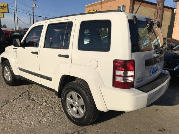 2010 Jeep Liberty Sport 4x4 Sport 4dr SUV - ALL CREDIT WELCOME! for sale in Cincinnati, OH – photo 7