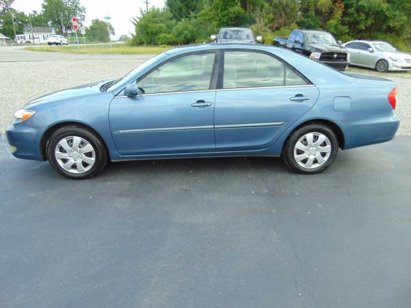 2004 TOYOTA CAMRY XLE - cars & trucks - by dealer - vehicle... for sale in CHURUBUSCO, IN, IN – photo 2