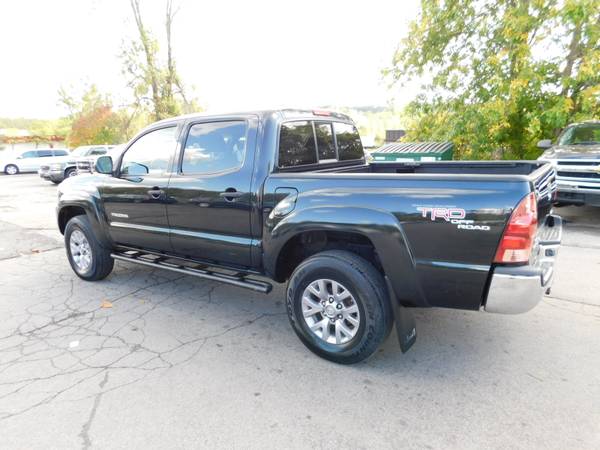 2007 GRAY TOYOTA TACOMA Double Cab TRD Pickup for sale in Bloomfield, NY – photo 2