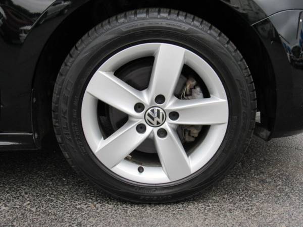 2012 Volkswagen Jetta Sedan TDI with Leatherette door panel inserts for sale in Grayslake, IL – photo 18