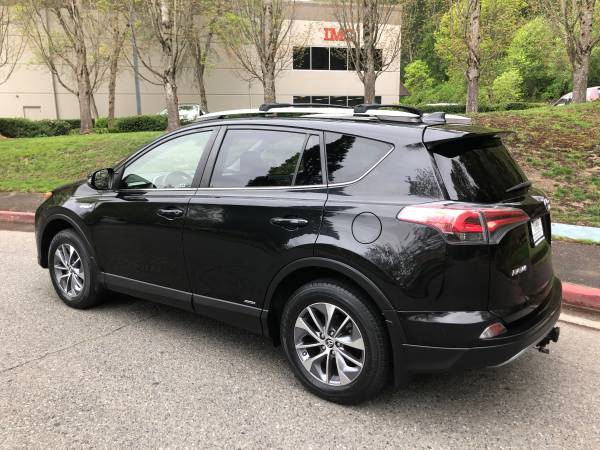 2017 Toyota Rav4 Hybrid XLE 4WD - Clean title, 1owner, Gas Saver for sale in Kirkland, WA – photo 7
