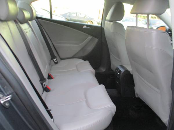 2010 VW Passat Komfort **Hot Deal/Sunroof/Low miles & Clean Title**... for sale in Roanoke, VA – photo 19