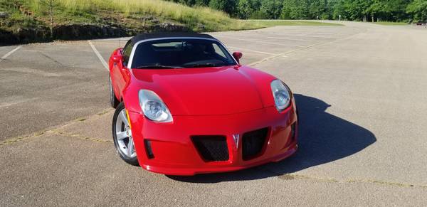 **** 2006 PONTIAC SOLSTICE CONVERTIBLE **** - cars & trucks - by... for sale in Osage Beach, MO – photo 9