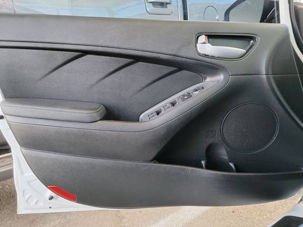 2018 Kia Forte LX Sedan 4D sedan WHITE - - by dealer for sale in El Paso, TX – photo 9