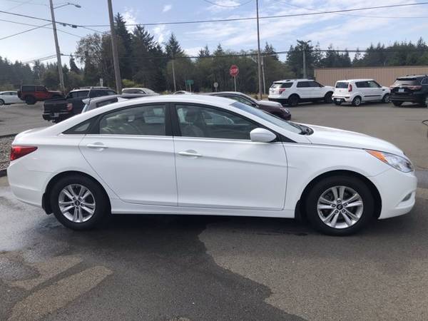 2013 Hyundai Sonata Gls Pzev - cars & trucks - by dealer - vehicle... for sale in Coos Bay, OR – photo 4
