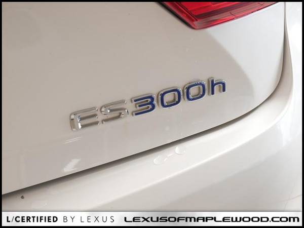 2016 Lexus ES 300h Hybrid for sale in Maplewood, MN – photo 10