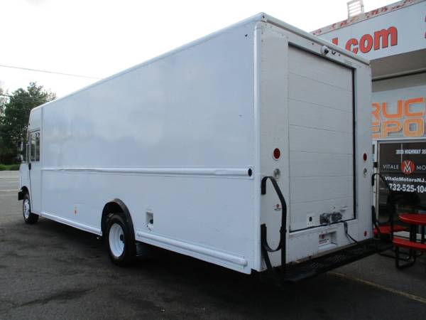 2015 Ford Super Duty F-59 Stripped Chassis 22 FOOT STEP VAN 19K for sale in south amboy, NJ – photo 3
