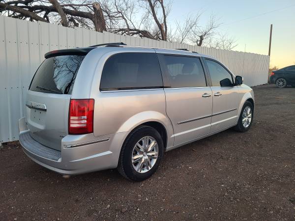 2008 Chrysler Town & County Limited - - by dealer for sale in Piedmont, OK – photo 2