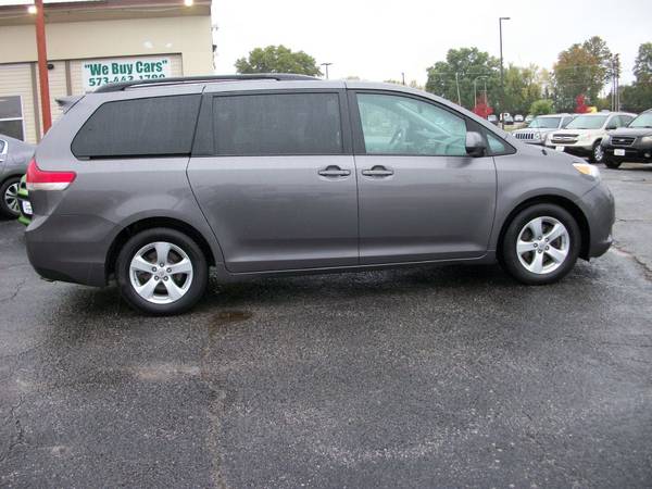 2011 TOYOTA SIENNA - cars & trucks - by dealer - vehicle automotive... for sale in Columbia, MO – photo 4