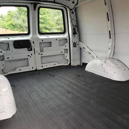 2014 CHEVROLET 2500 EXPRESS CARGO VAN RWD 2500 135 INCH... for sale in Abington, MA – photo 13