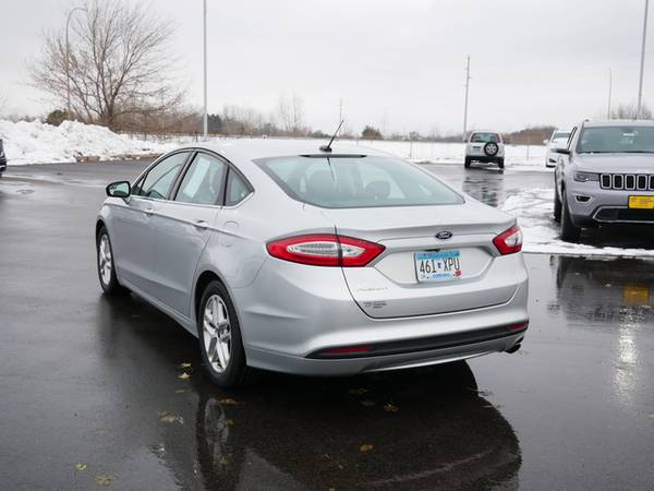 2016 Ford Fusion SE - cars & trucks - by dealer - vehicle automotive... for sale in Cambridge, MN – photo 8