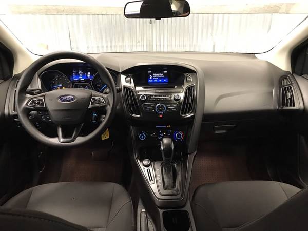 2017 FORD FOCUS SE HATCHBACK ONLY 37,158 MILES!!!! 1 OWNER!! 40+ MPG!! for sale in Norman, TX – photo 7
