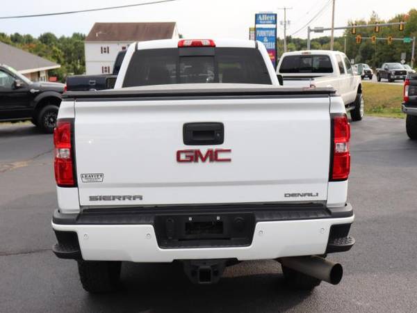 2015 GMC Sierra 3500HD available WiFi DENALI CREW CAB 6.6L DURAMAX... for sale in Plaistow, NY – photo 11