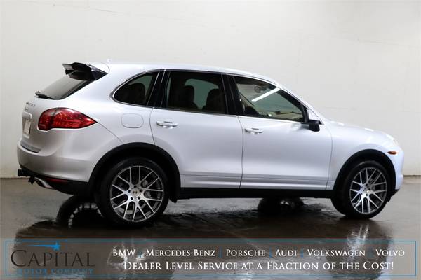 Porsche 4WD SUV! 2011 Cayenne S AWD w/Nav, BOSE and More! 15k! for sale in Eau Claire, WI – photo 4