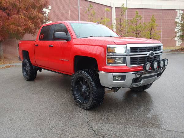 2014 CHEVROLET SILVERADO CREW CAB 4X4 LIFTED! WHEELS! LEATHER! 1... for sale in Norman, OK – photo 2
