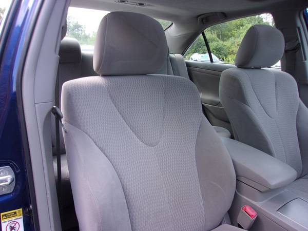 2011 Toyota Camry LE, 121k Miles, Blue/Grey, Auto, P Roof, Alloys for sale in Franklin, ME – photo 10